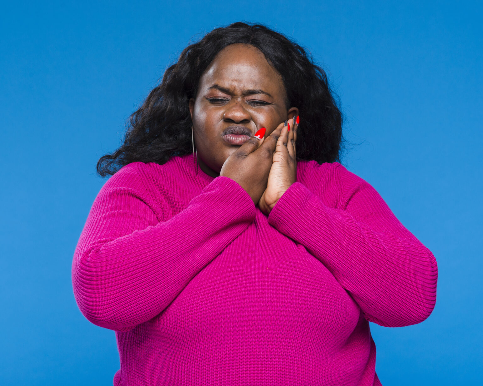 front-view-woman-with-tooth-pain-1536x1229